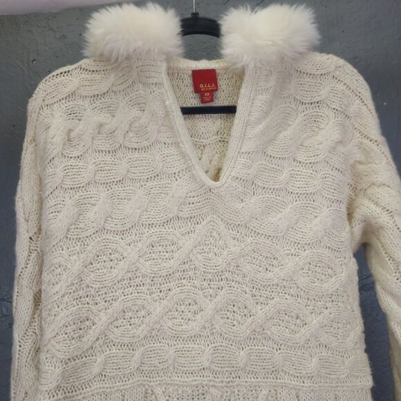 G.I.L.I. Cable Knit Sweater XS Faux Fur Hood Bell Sleeve Cream V-Neck Pullover - Picture 5 of 12